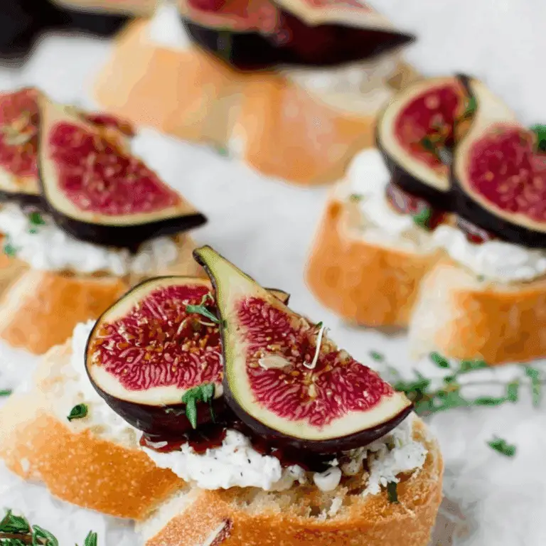 Easy Fig and Goat Cheese Crostini: 10-Minute Recip