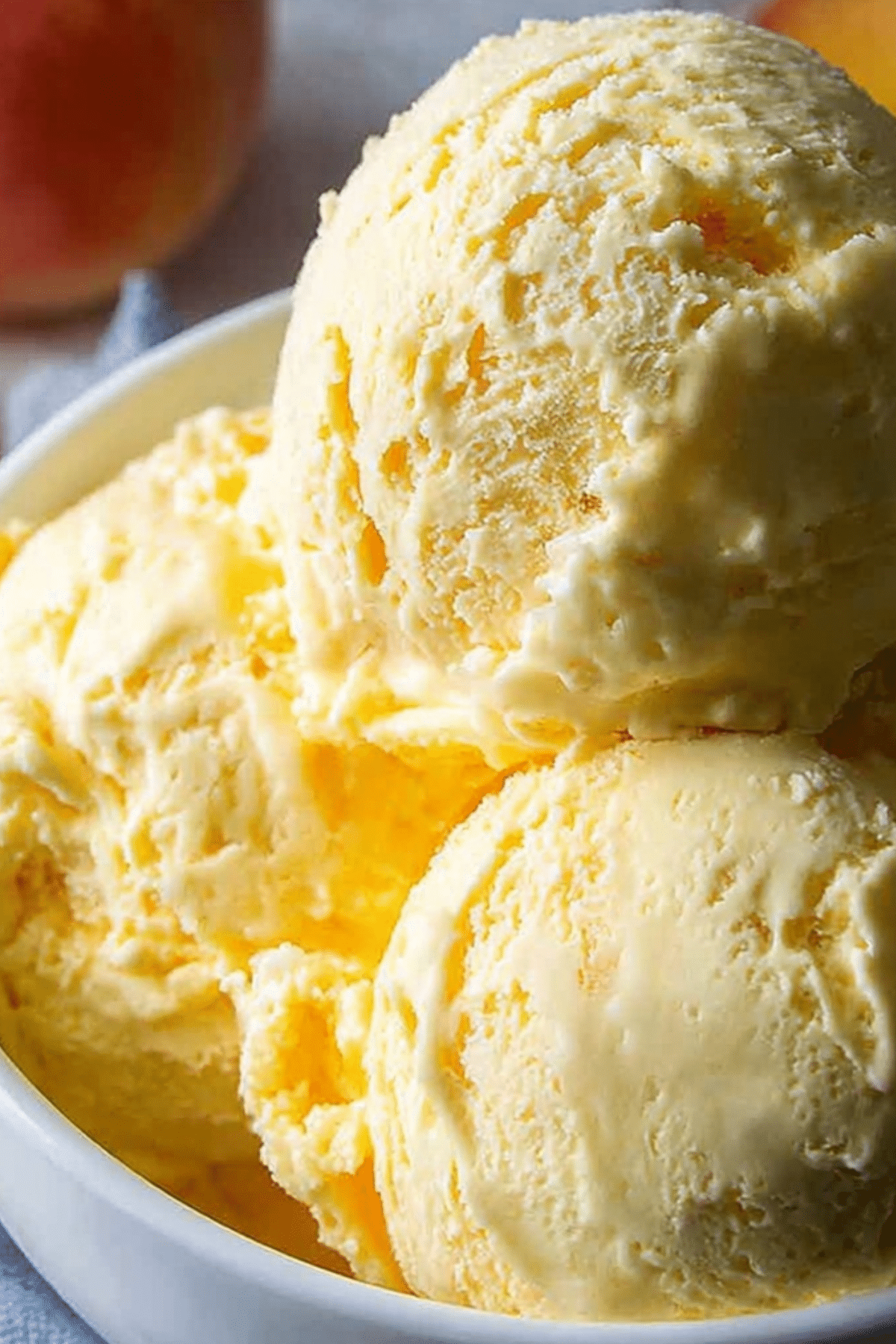 Old Fashioned Peach Ice Cream with chunks of fresh peaches
