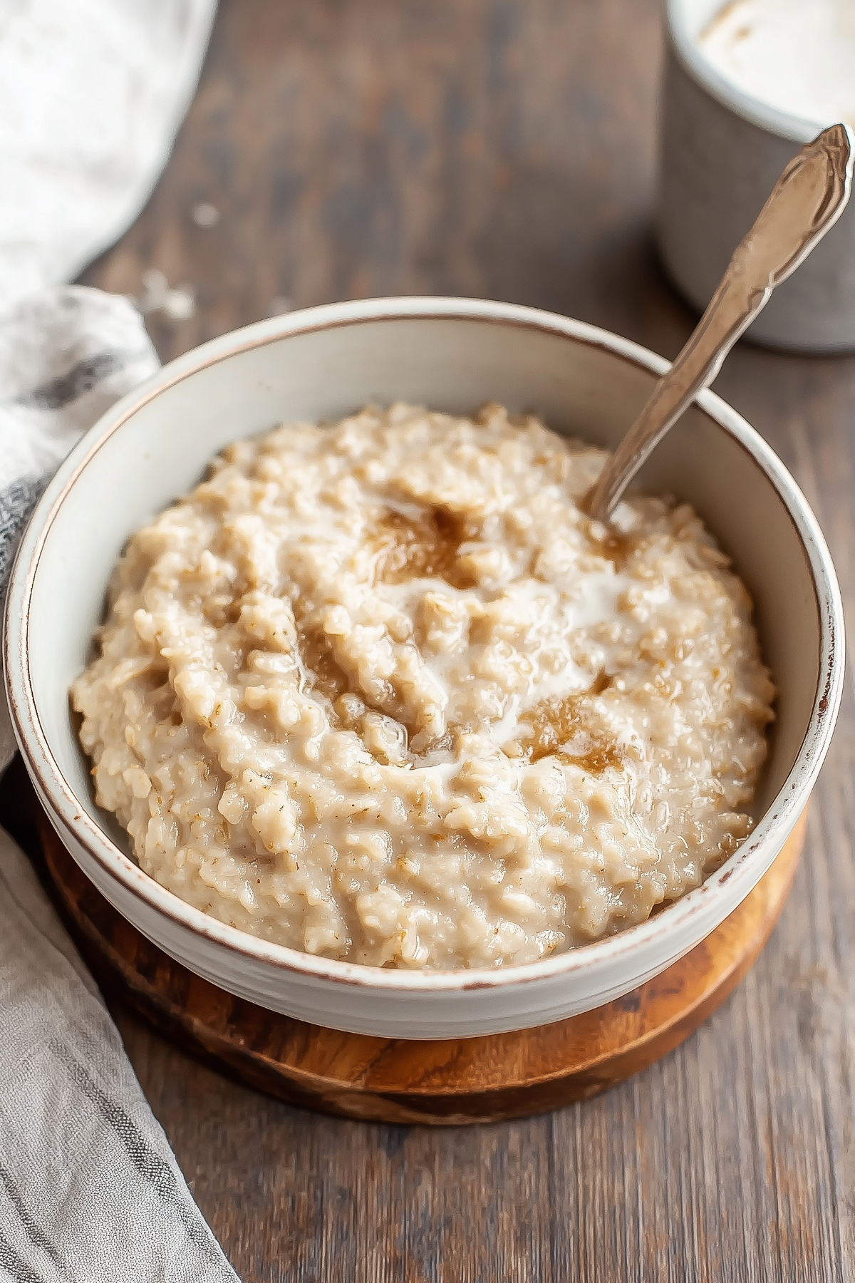 creamy oatmeal recipe with fresh toppings